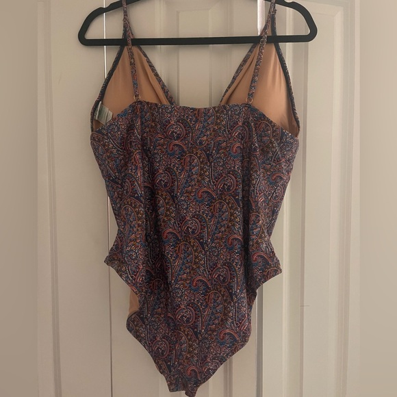 Plunge V-neck one-piece in Liberty® Tropical Prince paisley - Picture 3 of 4